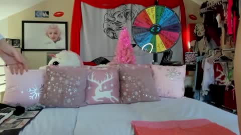 peachy online show from 01.24.25