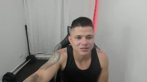 Snapshot of teylor_fel chatting on 01.19.25 Teylor Fel online show from 01.19.25