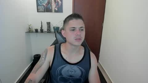 Snapshot of teylor_fel chatting on 01.28.25 Teylor Fel online show from 01.28.25