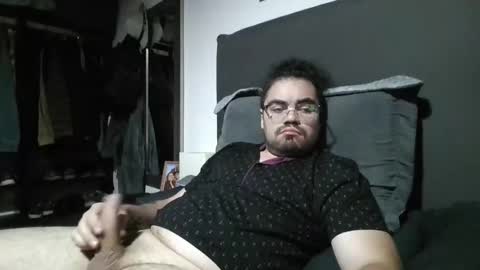 Snapshot of tezeria chatting on 12.22.25 Tezeex online show from 12.22.25