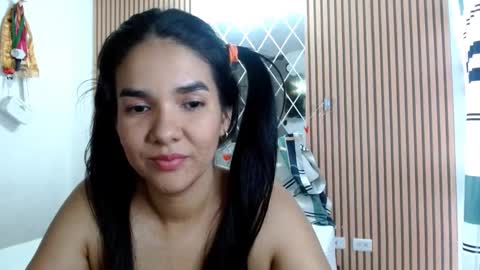 Snapshot of tezza_smith chatting on 02.12.25 tezza smith online show from 02.12.25