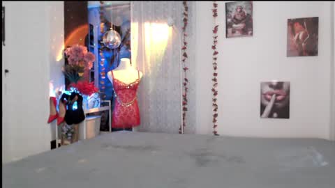 Snapshot of thaidream25 chatting on 06.13.26 Ana online show from 06.13.26