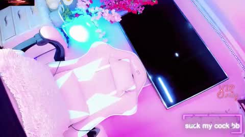 Snapshot of thalia_gil21 chatting on 02.22.26 Thalia Girl online show from 02.22.26