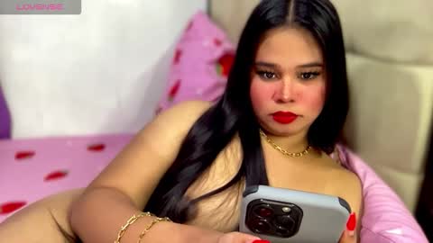 Ms. Thalia online show from 12.17.25