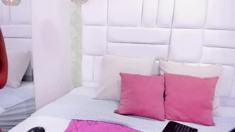 Snapshot of thalia_nichols chatting on 02.01.26 Thalia Nichols online show from 02.01.26