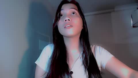 Snapshot of thalia_sunshine chatting on 12.26.24 Thalia online show from 12.26.24