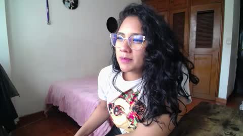    online show from 09.11.25