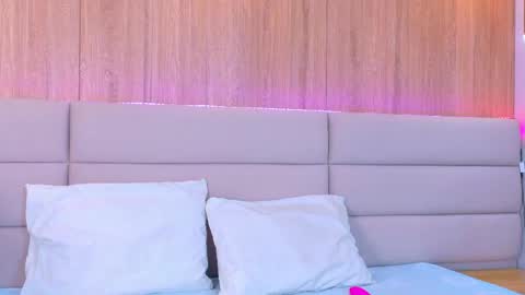 thalianarosse online show from 04.05.26