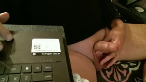 Snapshot of thameslee chatting on 12.14.24 Thames online show from 12.14.24