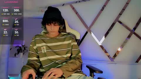 Snapshot of thanier_18 chatting on 03.29.26 thanier_18 online show from 03.29.26