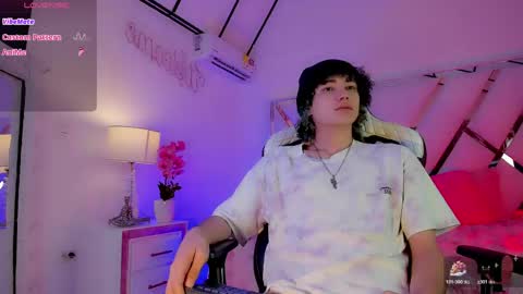 Snapshot of thanier_18 chatting on 04.25.26 thanier_18 online show from 04.25.26