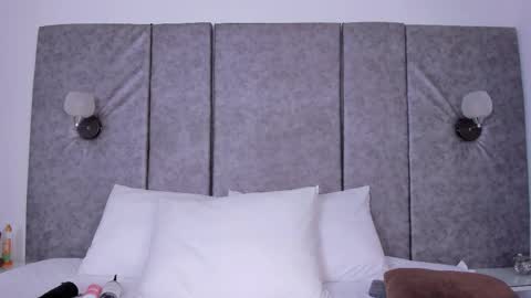 Snapshot of thara_webstter chatting on 02.26.26 thara webstter online show from 02.26.26