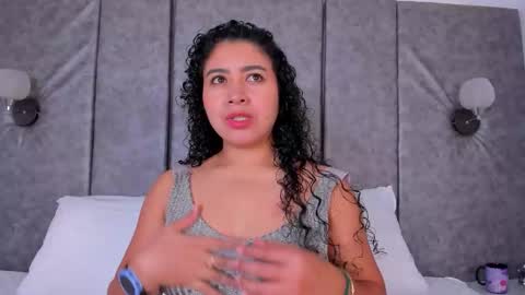 Snapshot of thara_webstter chatting on 03.19.26 thara webstter online show from 03.19.26