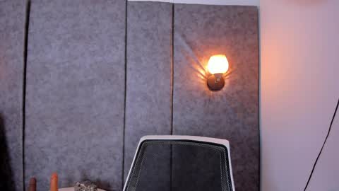 Snapshot of thara_webstter chatting on 05.19.26 thara webstter online show from 05.19.26
