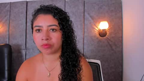 Snapshot of thara_webstter chatting on 05.26.26 thara webstter online show from 05.26.26