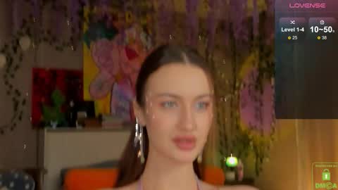 Your Eva online show from 10.31.25