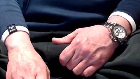 Snapshot of the1pocketrocket chatting on 12.23.24 the1pocketrocket online show from 12.23.24