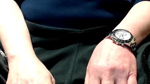 Snapshot of the1pocketrocket chatting on 01.05.25 the1pocketrocket online show from 01.05.25