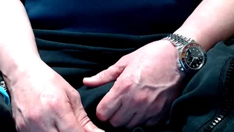 Snapshot of the1pocketrocket chatting on 01.09.25 the1pocketrocket online show from 01.09.25