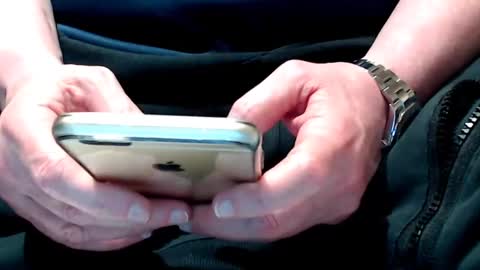 Snapshot of the1pocketrocket chatting on 01.26.25 the1pocketrocket online show from 01.26.25