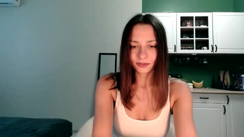 Mia 3 online show from 06.10.26