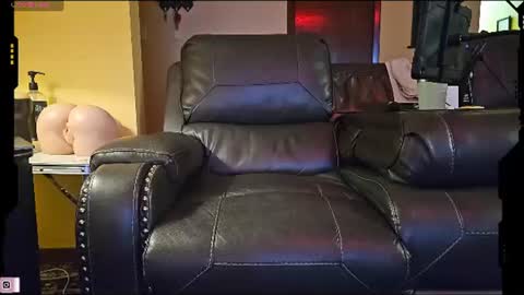 Snapshot of the_alpha_dog_xxx chatting on 07.17.26 the_alpha_dog_xxx online show from 07.17.26