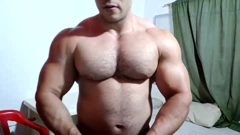 Snapshot of the_beastmuscle chatting on 09.15.25 beast online show from 09.15.25
