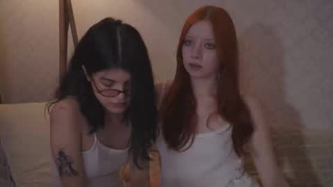 EllaLyn online show from 10.10.25