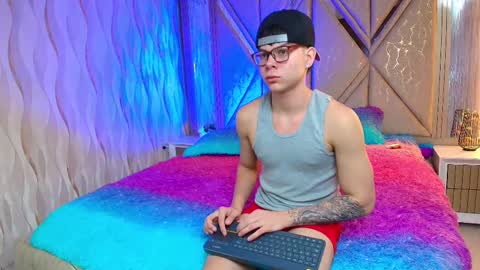 Ithan and Leo online show from 10.06.25