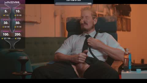 Snapshot of the_dilf chatting on 12.31.24 The DILF -  online show from 12.31.24