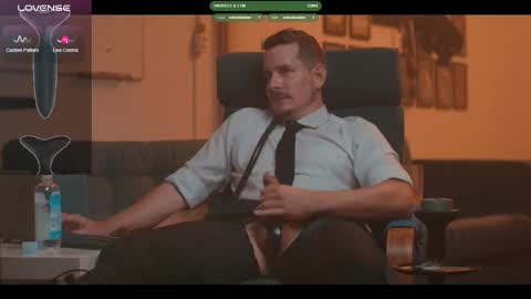 Snapshot of the_dilf chatting on 10.08.25 The DILF -  online show from 10.08.25