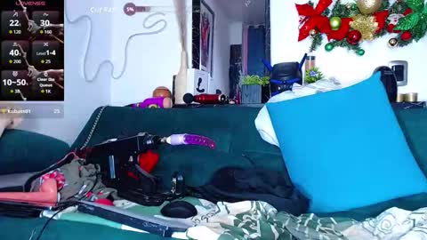 the dog lian online show from 12.22.25