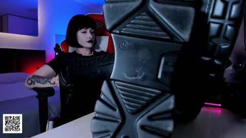 Snapshot of the_inamorata chatting on 09.18.25 Goddess Misha online show from 09.18.25