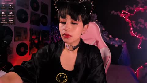 ...  ... online show from 01.22.25