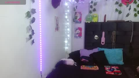 the_lesbian_game online show from 04.30.26