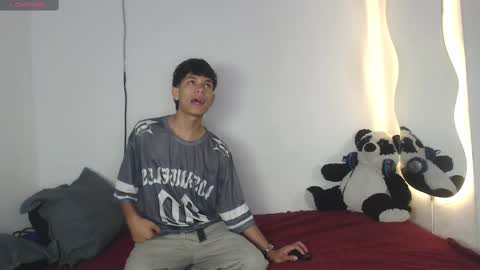 Snapshot of the_muderer chatting on 03.12.25 murderer online show from 03.12.25