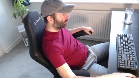 Snapshot of the_sensual_masturwait chatting on 11.17.25 the_sensual_masturwait online show from 11.17.25