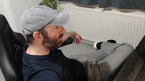 Snapshot of the_sensual_masturwait chatting on 11.28.25 the_sensual_masturwait online show from 11.28.25