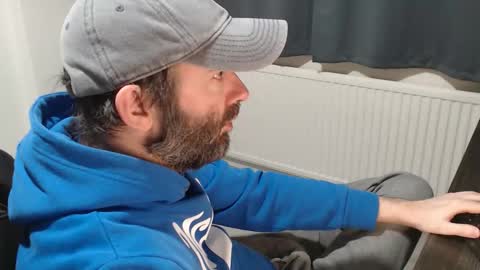 Snapshot of the_sensual_masturwait chatting on 12.22.25 the_sensual_masturwait online show from 12.22.25