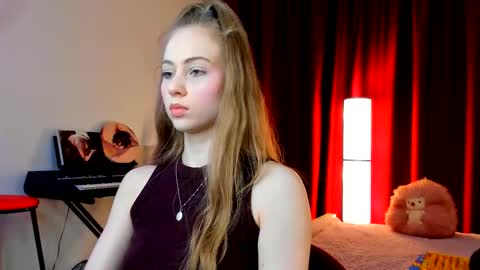 Ally    STREAMING ON TWITCH NOW Check my Twitter for updates online show from 03.21.26