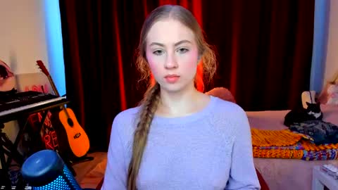 Ally    STREAMING ON TWITCH NOW Check my Twitter for updates online show from 05.09.26