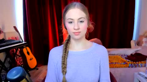 Ally    STREAMING ON TWITCH NOW Check my Twitter for updates online show from 05.14.26