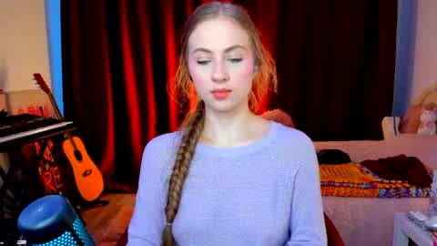 Ally    STREAMING ON TWITCH NOW Check my Twitter for updates online show from 05.18.26