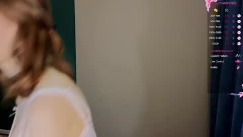 Vicky online show from 02.12.26