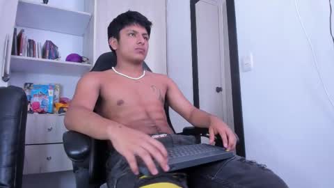 Snapshot of the_weed_guys chatting on 12.14.25 Danny online show from 12.14.25