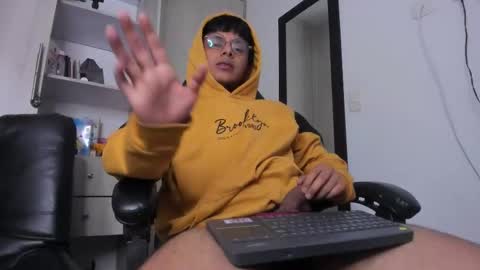 Snapshot of the_weed_guys chatting on 12.19.25 Danny online show from 12.19.25