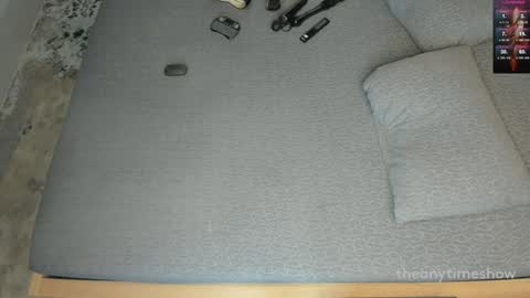 Anny online show from 12.28.24