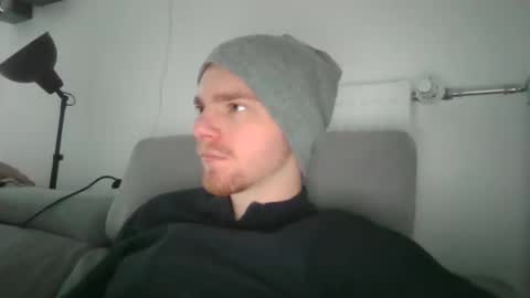 Snapshot of thebatguuy chatting on 12.15.24 thebatguuy online show from 12.15.24