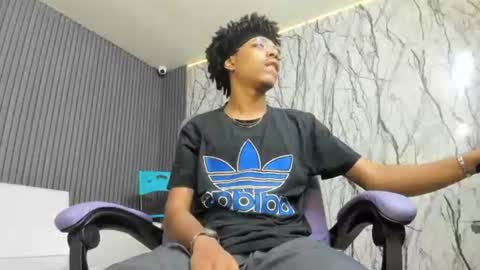 Snapshot of theblackflavor chatting on 06.11.26 Flavor online show from 06.11.26