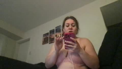 Snapshot of thedevinemilf chatting on 08.05.26 Masked Milf Christina online show from 08.05.26
